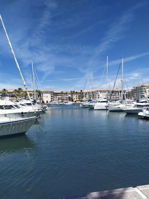 Joli T2 Tres Proche De La Plage De Fréjus Exteriér fotografie